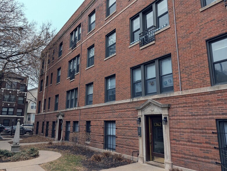 Building Photo - 1360 E 52nd St