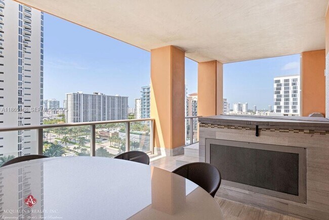 Building Photo - 17749 Collins Ave