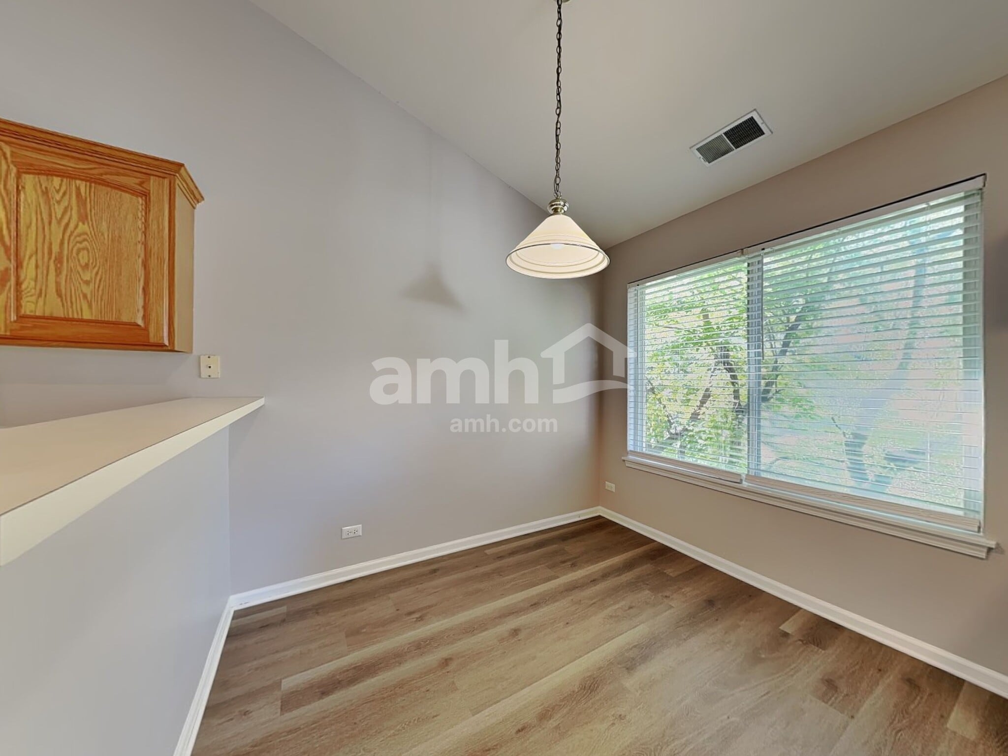 Building Photo - 2990 Waters Edge Cir