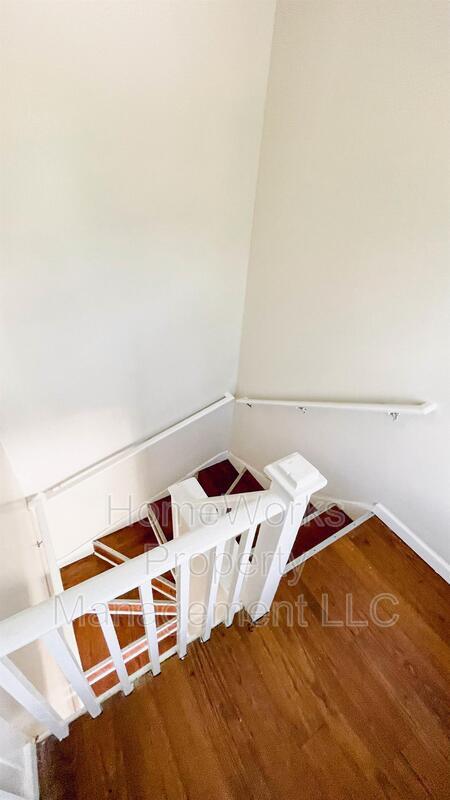Building Photo - 4223 Audrey Ave