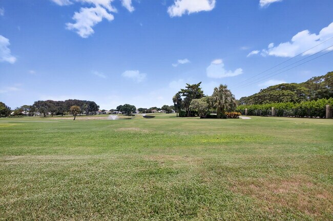 Building Photo - 12790 Briarlake Dr