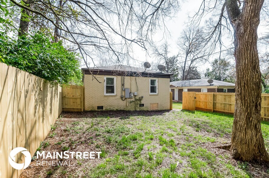 Building Photo - 928 Holland Ave