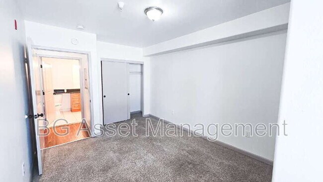 Building Photo - 1459 MacArthur Blvd
