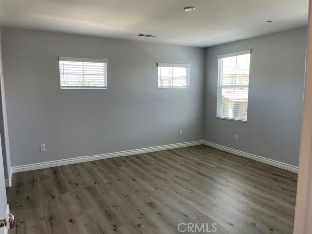 Building Photo - 2142 Lavender Ln
