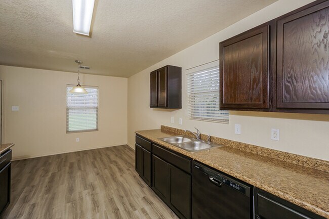 Building Photo - 10719 Goose Way