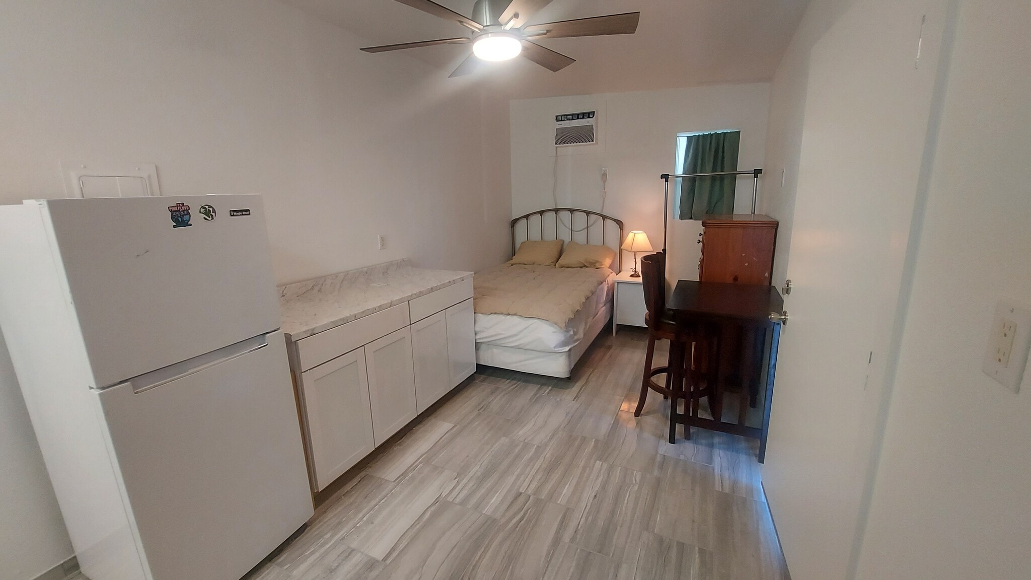 Building Photo - 1812 N 68th Dr