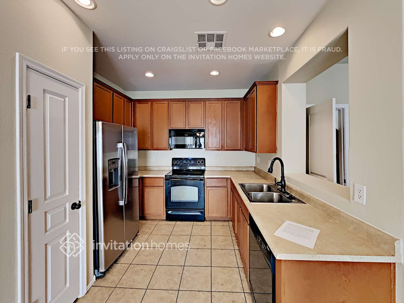 Building Photo - 1744 E Joseph Way