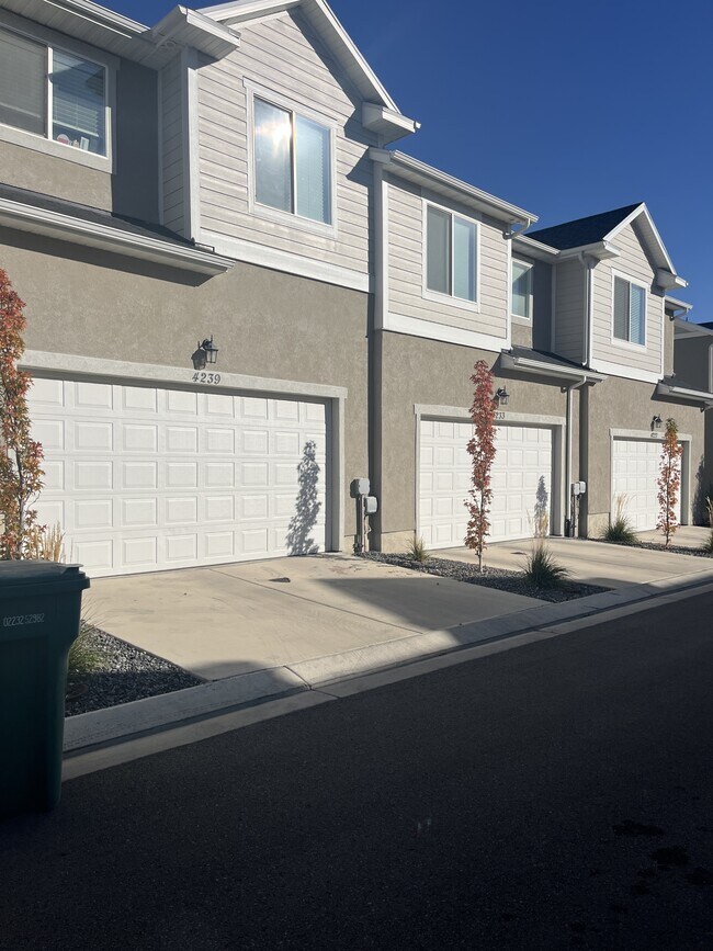 Building Photo - 4239 W 1960 N