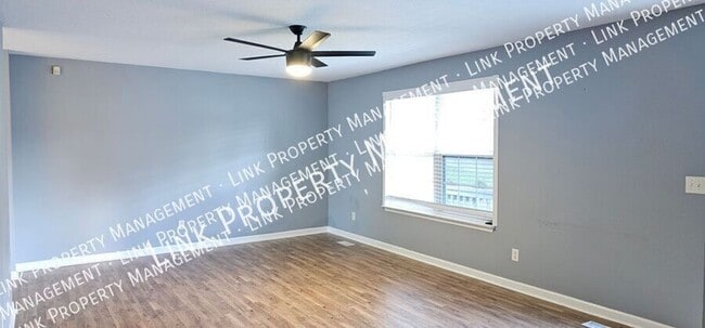 Building Photo - 140 S Elmwood St