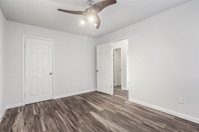 Building Photo - 7415 Vintage Hills Dr