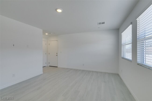 Building Photo - 10778 Bede Ct