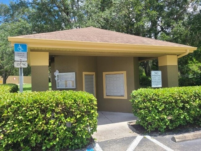 Building Photo - 36122 Lake Chase Blvd