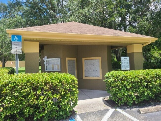 Building Photo - 5908 Brickleberry Ln