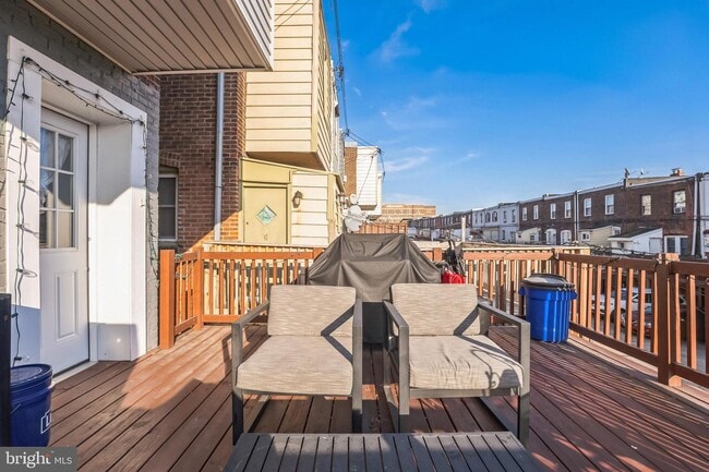 Building Photo - 5454 W Berks St