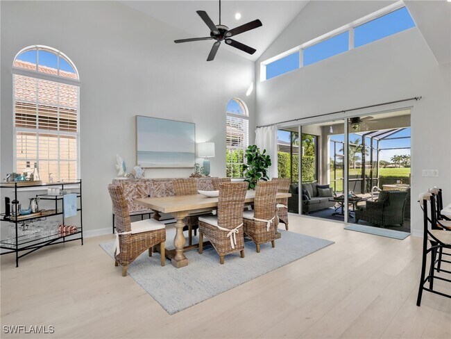 Building Photo - 6096 Dogleg Dr