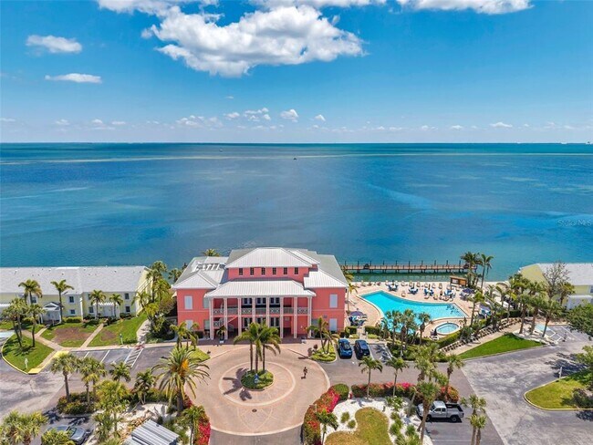Building Photo - 4768 Coquina Key Dr SE