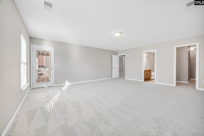 Building Photo - 153 Pennsylvania Ct