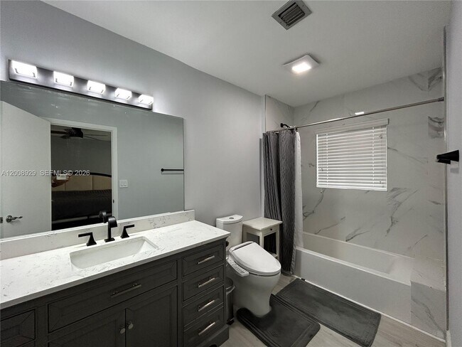 Building Photo - 11121 SW 110th Rd