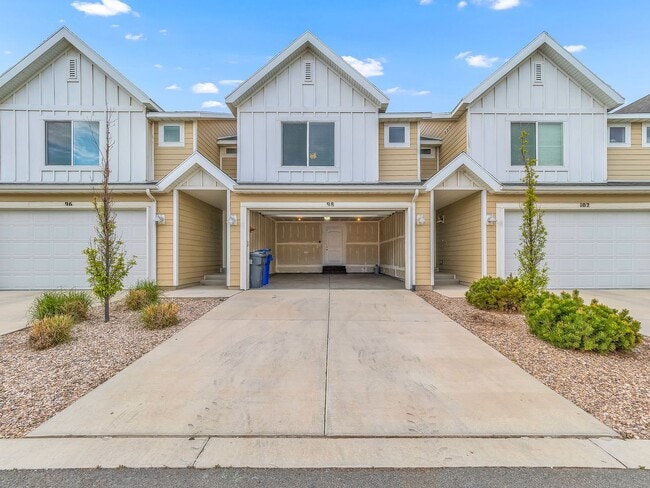 Building Photo - Ken-98 E Harmony Ct Saratoga Springs, UT 84045