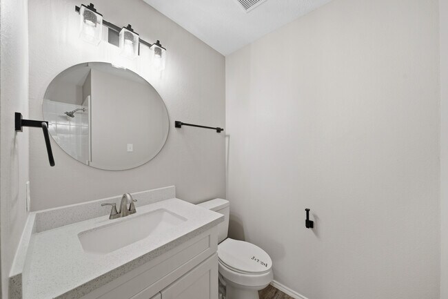 Building Photo - 21619 Knightsbrook Ln