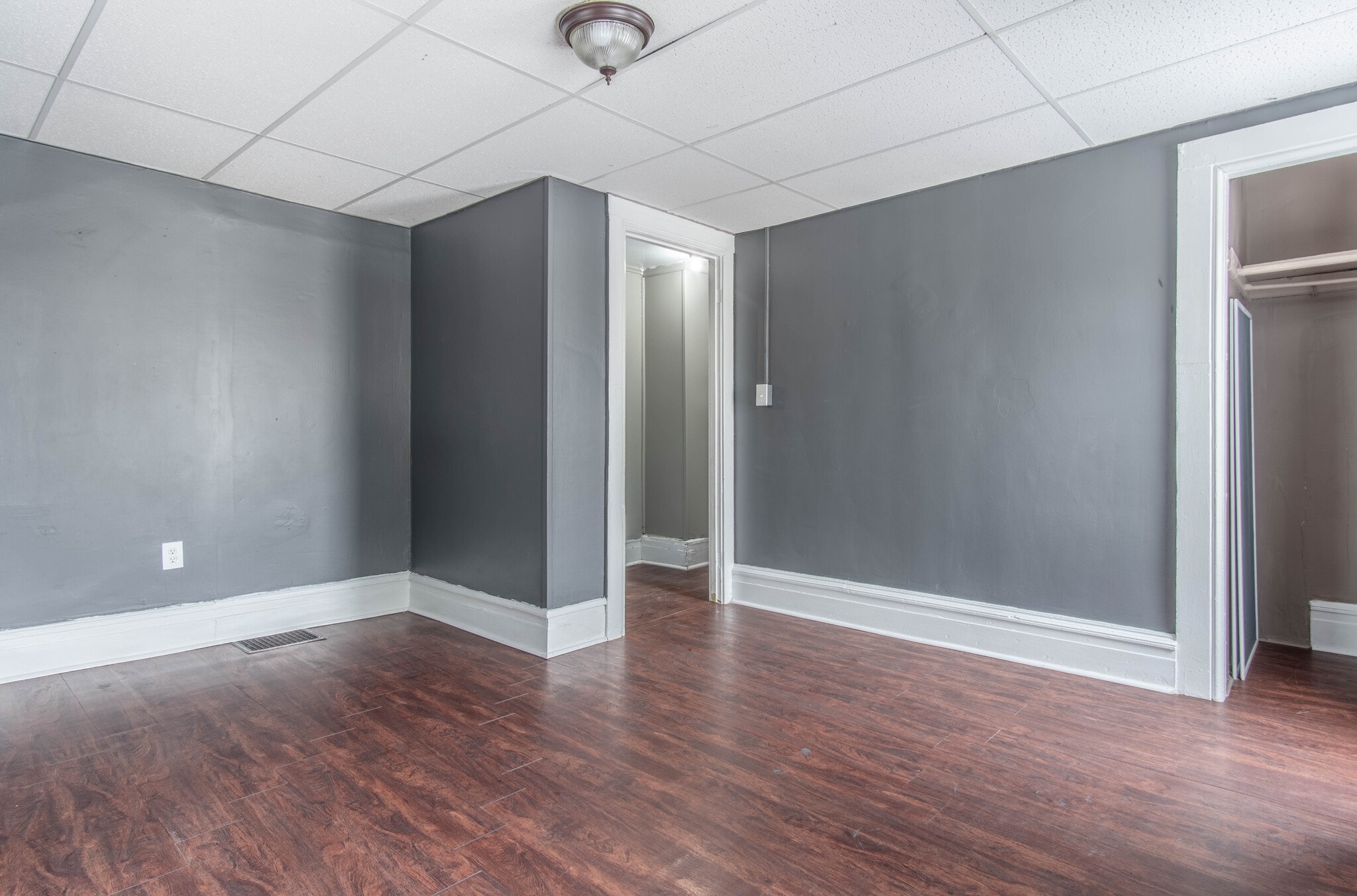 Building Photo - 820 Mill St