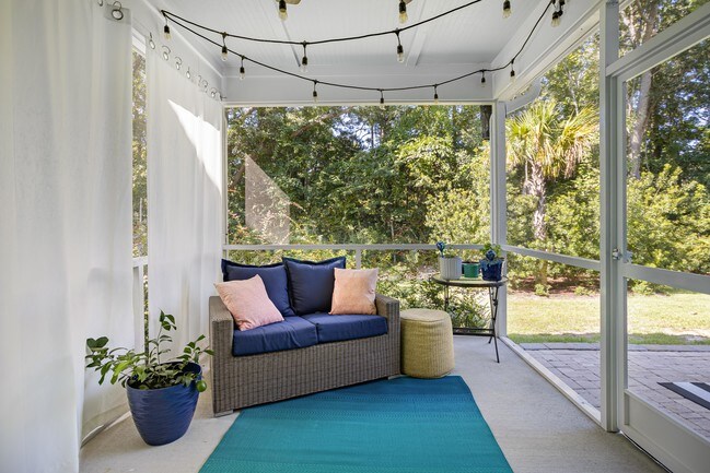 Building Photo - 2147 Oyster Reef Ln