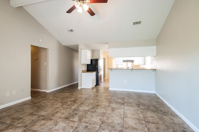 Building Photo - 5418 Quail Tree Ln