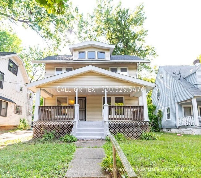 Building Photo - 742 Noble Ave