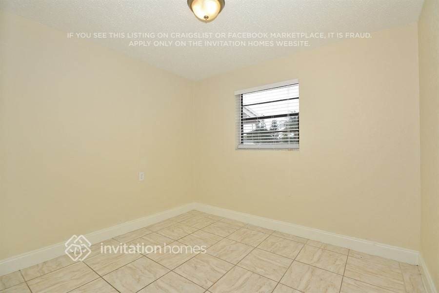 Building Photo - 3792 SW 19th St