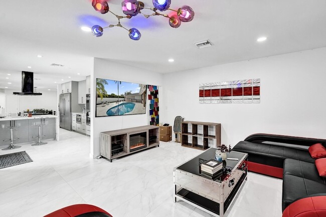 Building Photo - 3681 N 54th Ave