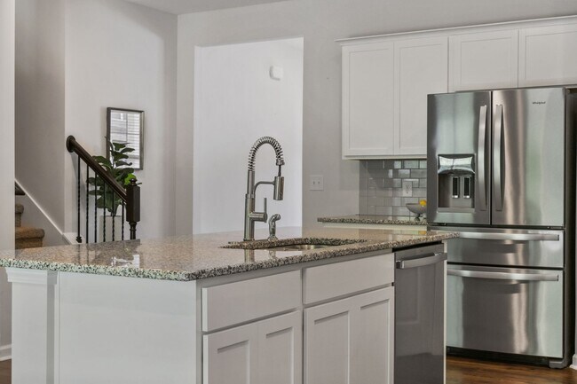 Building Photo - 545 Robotic Ln
