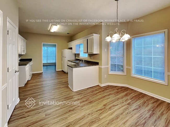Building Photo - 2041 Flint Hill Dr