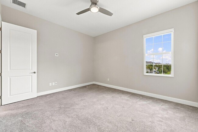 Building Photo - 5608 Macoon Wy