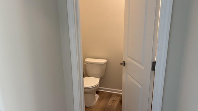 Building Photo - 16932 Aiken Rdg Cir