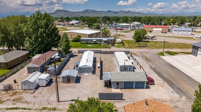 Building Photo - 503 2nd Ave W