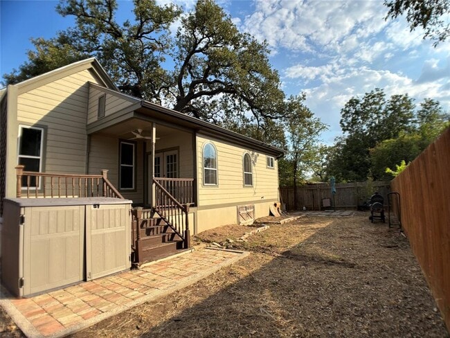 Building Photo - 5808 Coventry Ln