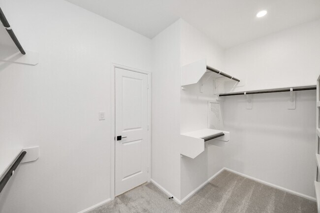 Building Photo - 10706 Ursa St