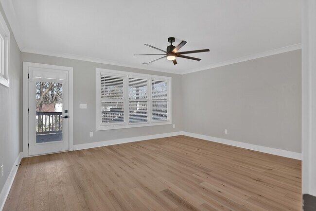 Building Photo - 368 Glenrose Ave