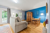 Building Photo - 3613 Southland Dr NE