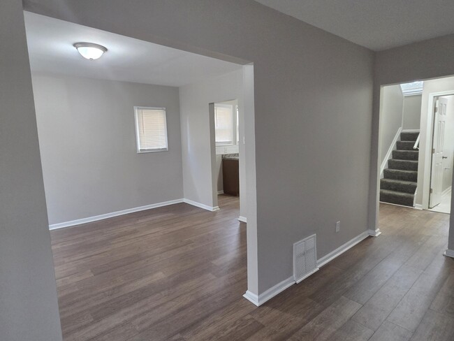 Building Photo - 15765 Ward Ave