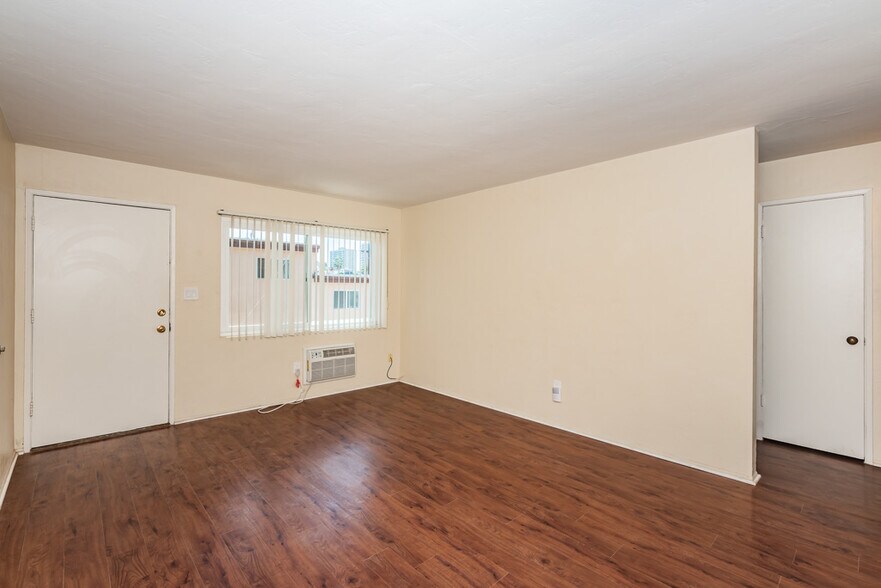 Building Photo - 4162 1/2 Alabama St