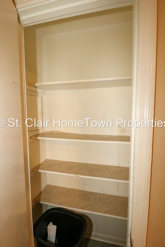 Building Photo - Cute Duplex Close to Pell City