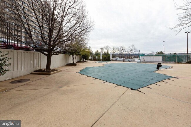 Building Photo - 6101 Edsall Rd
