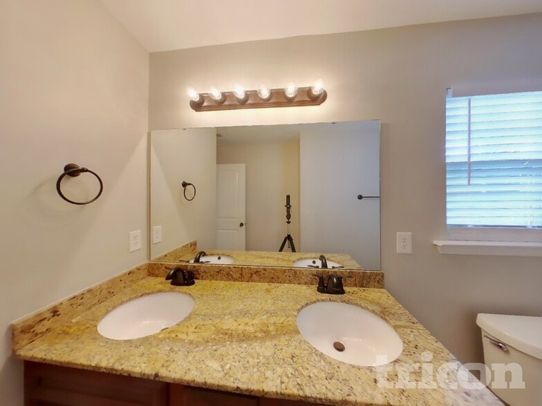 Building Photo - 1062 Rabon Pond Dr