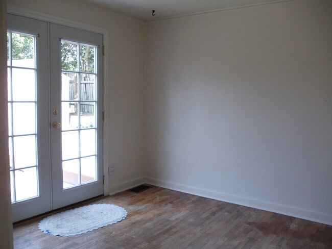 Building Photo - Coming Soon! UPS Area 3 Bedroom