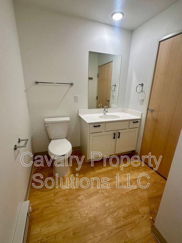 Building Photo - 1831 W Michigan St