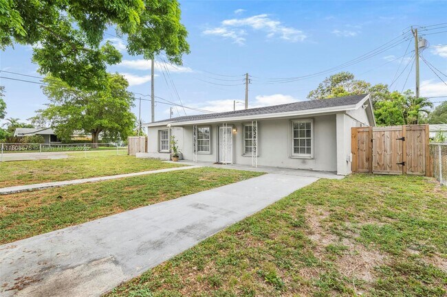 Building Photo - 1200 NW 87th St