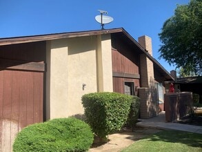 Building Photo - 7704 N Laurelglen Blvd