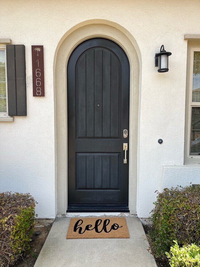 Building Photo - 1668 Shorebreak Way