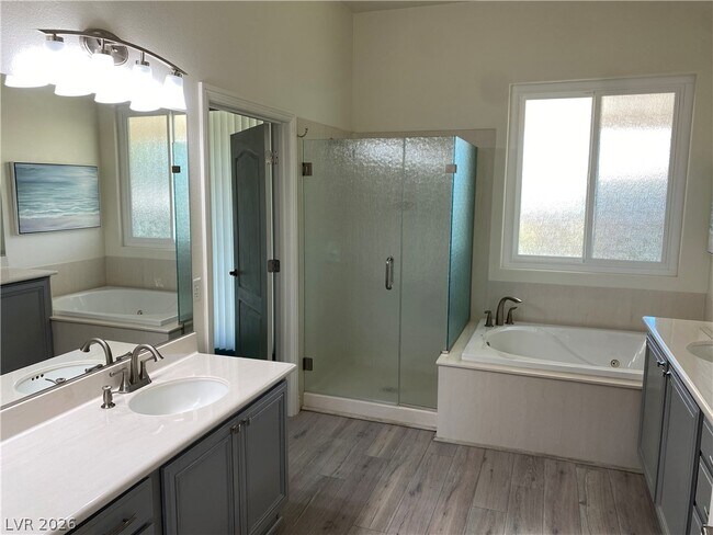 Building Photo - 412 Bloomingdale Ct